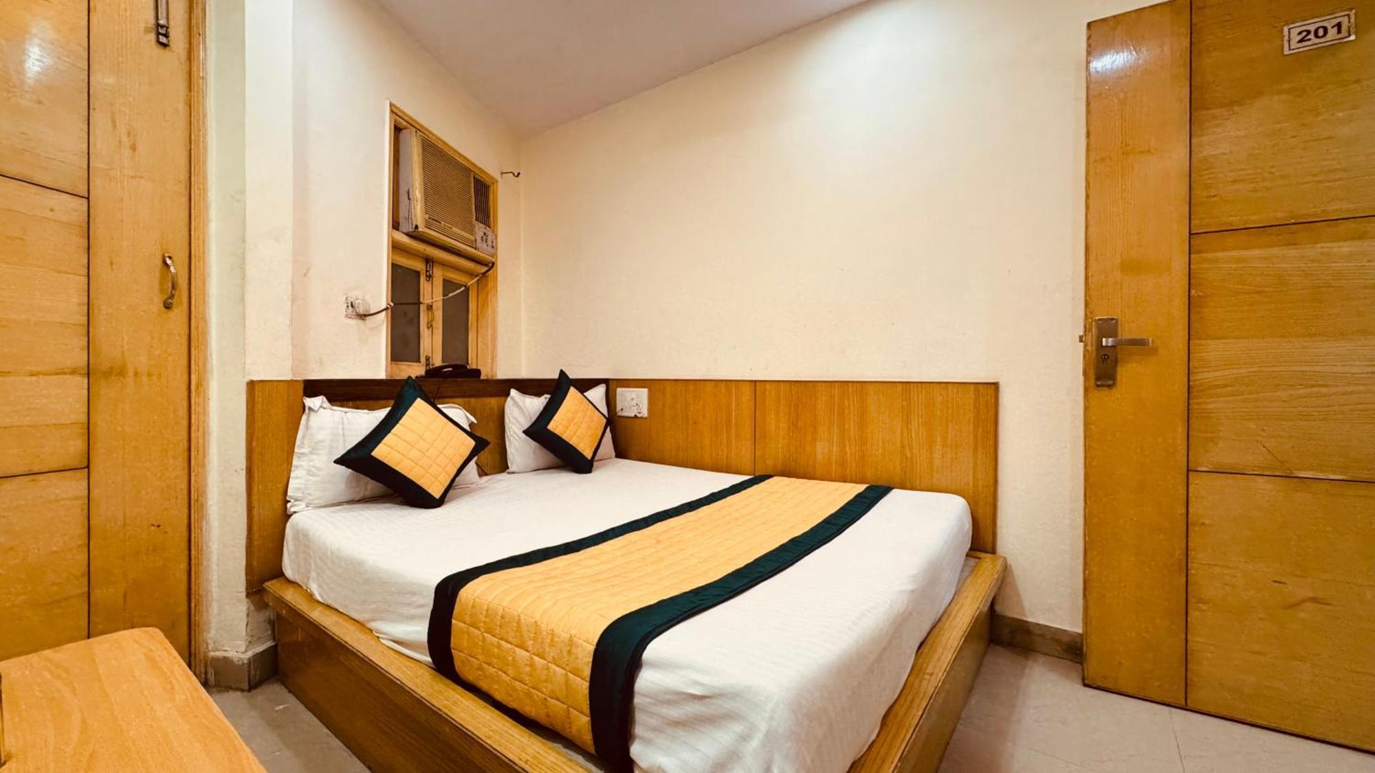 Cottage Lord Krishna Walking Distance From New Delhi Railway Station Bagian luar foto