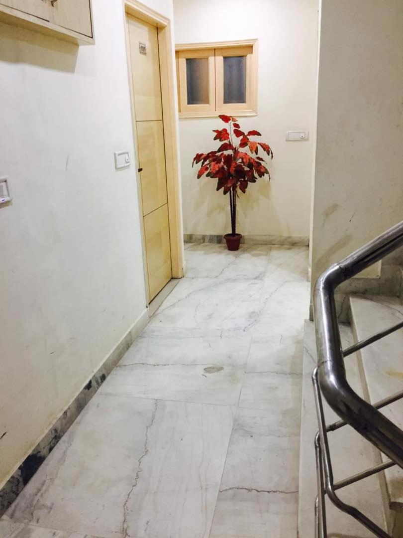 Cottage Lord Krishna Walking Distance From New Delhi Railway Station Bagian luar foto